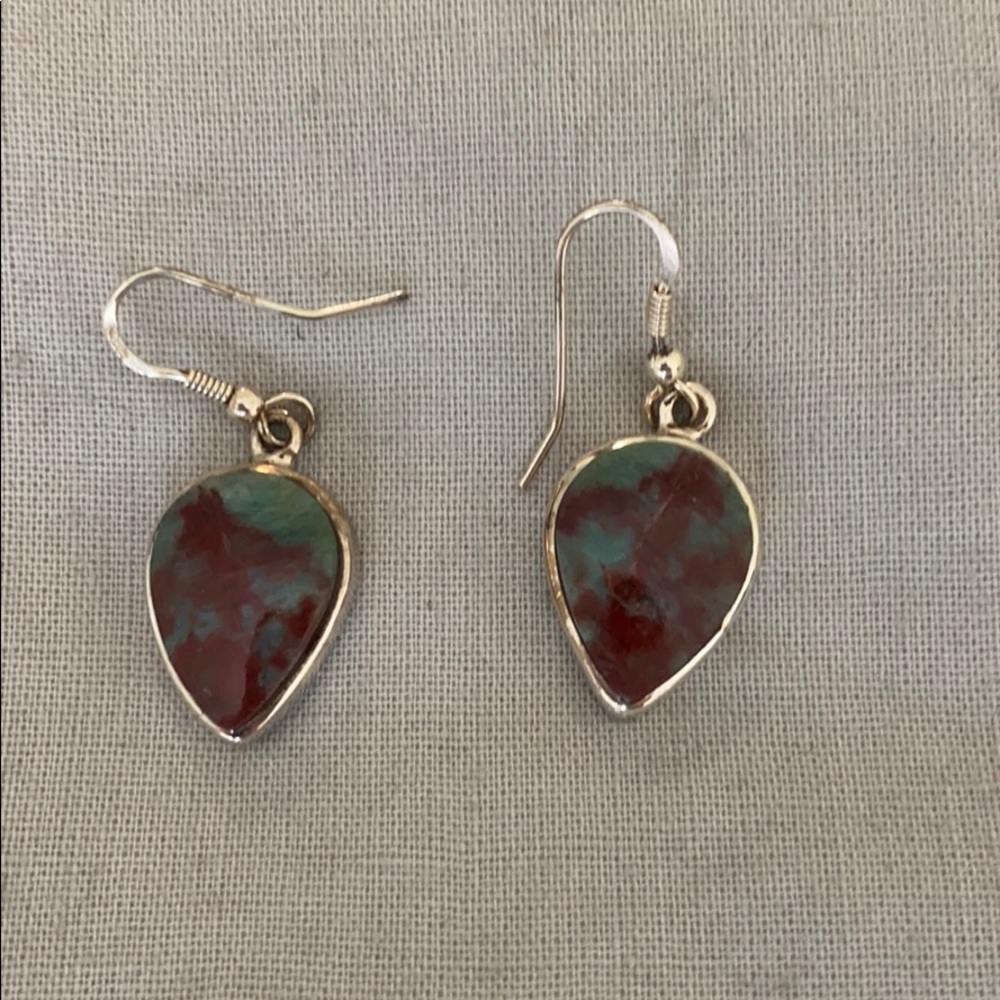 Stone earrings - Picture 2 of 2